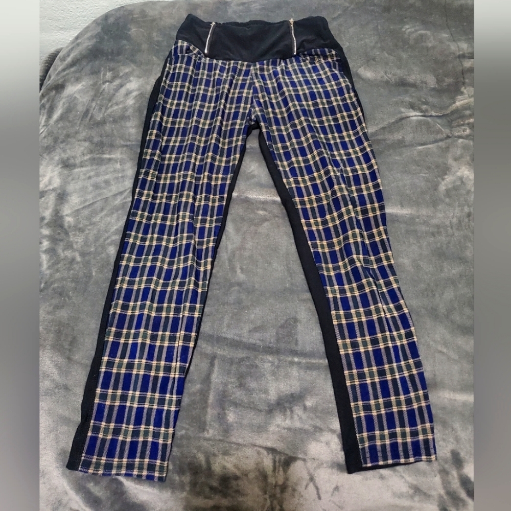 Plaid Leggings with Black Waistband